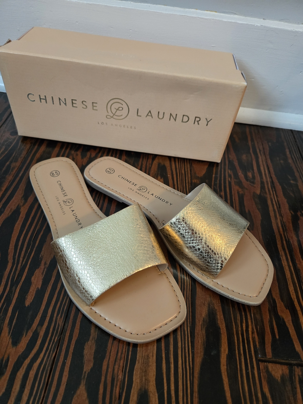Chinese Laundry Gold Metallic Slide Sandals NWB Square Toe Flat Summer Size 8.5